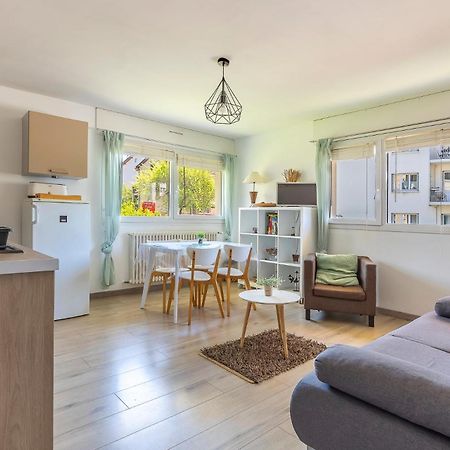 Appart Cosy Annecy Parking Et Velos Gratuit Buitenkant foto